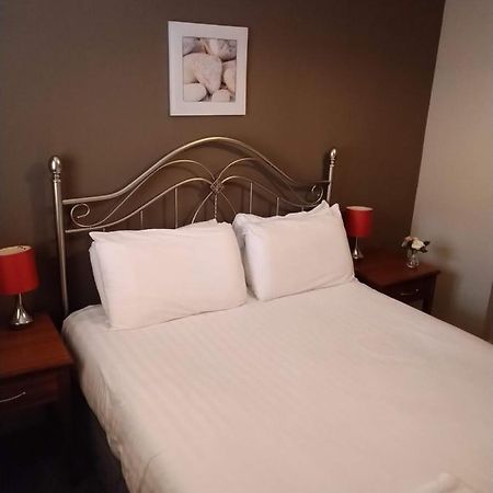 Victoria Cloisters Apartments ยอร์ค ภายนอก รูปภาพ