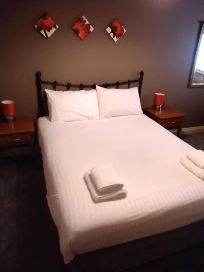 Victoria Cloisters Apartments ยอร์ค ภายนอก รูปภาพ