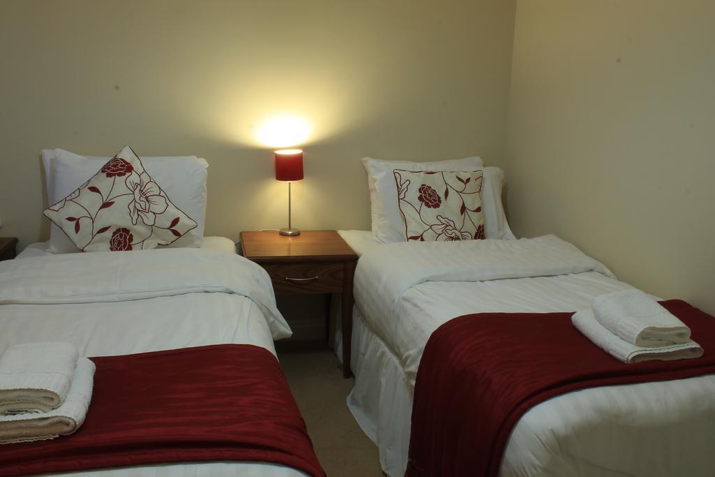 Victoria Cloisters Apartments ยอร์ค ภายนอก รูปภาพ