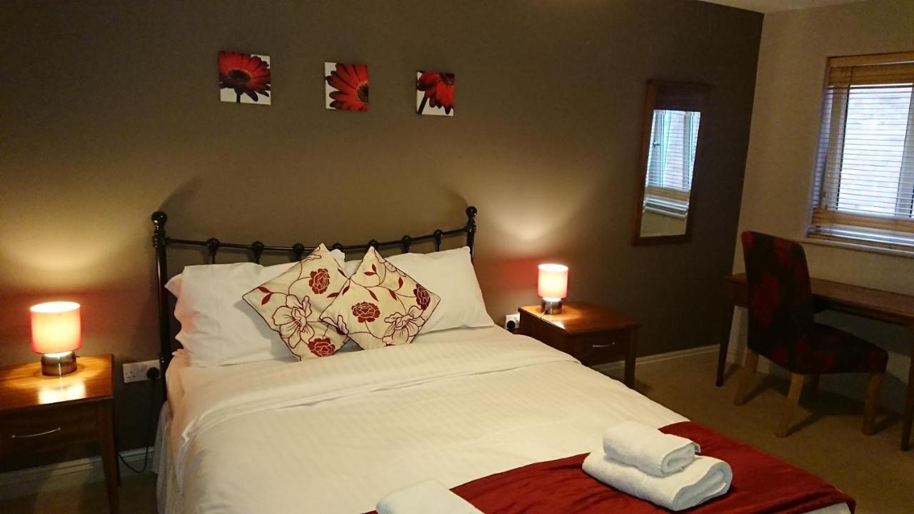 Victoria Cloisters Apartments ยอร์ค ภายนอก รูปภาพ
