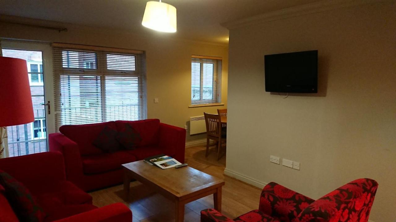 Victoria Cloisters Apartments ยอร์ค ภายนอก รูปภาพ