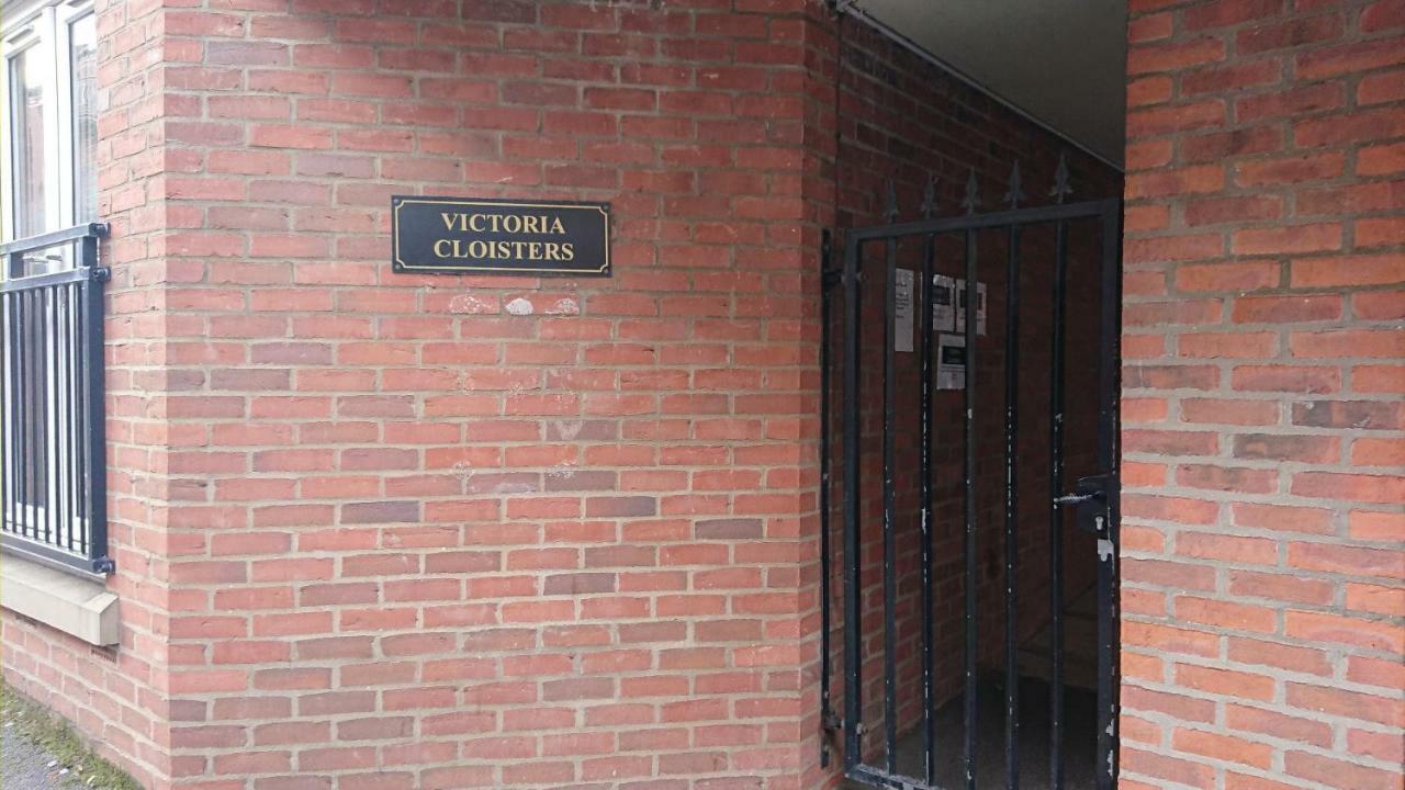 Victoria Cloisters Apartments ยอร์ค ภายนอก รูปภาพ